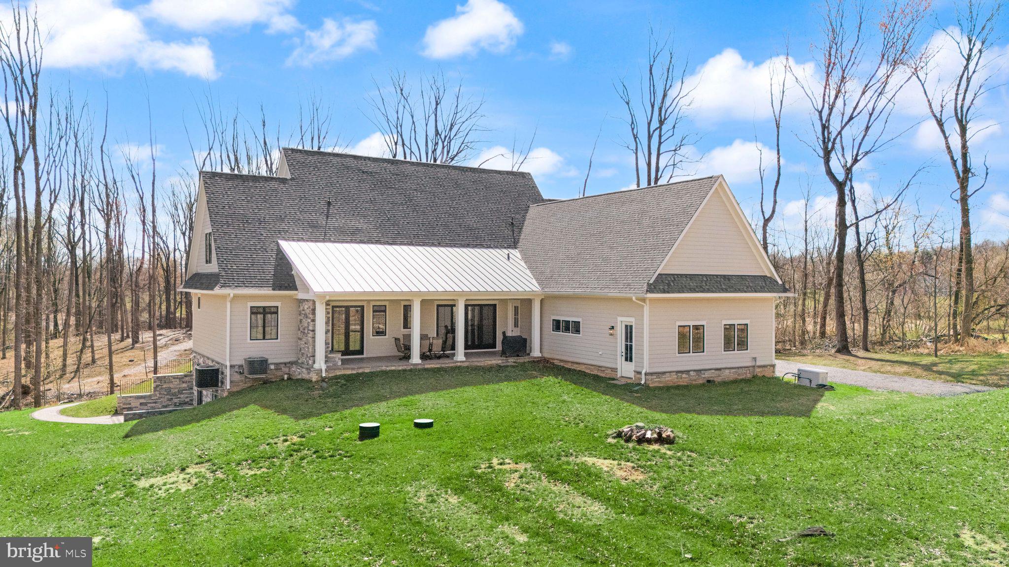 POPLAR HILL - Residential