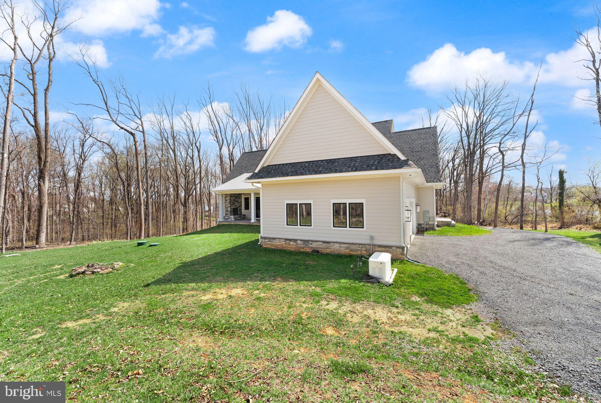 POPLAR HILL - Residential