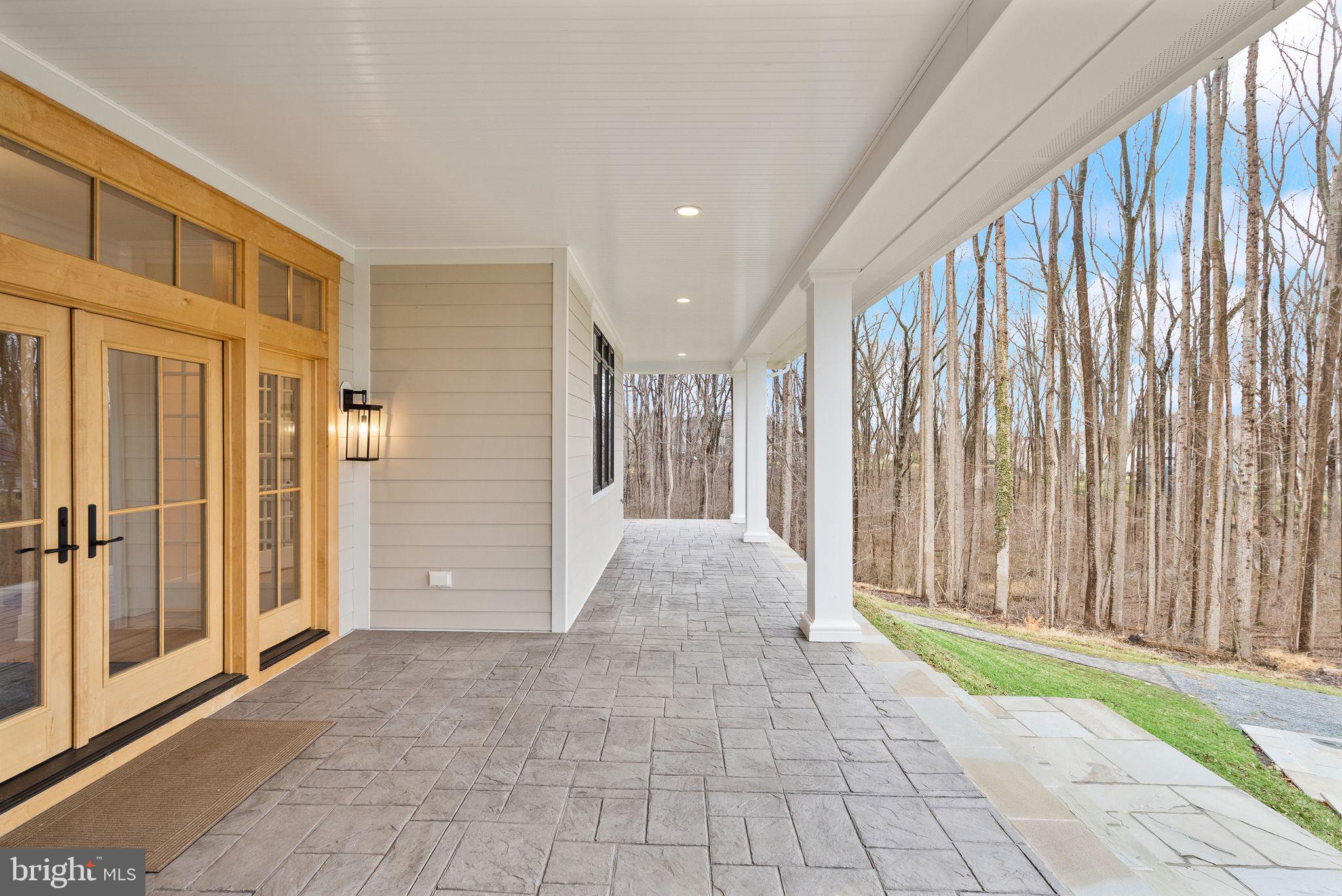 POPLAR HILL - Residential