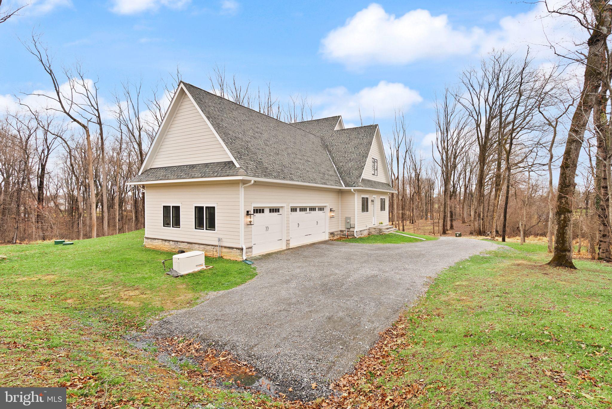 POPLAR HILL - Residential