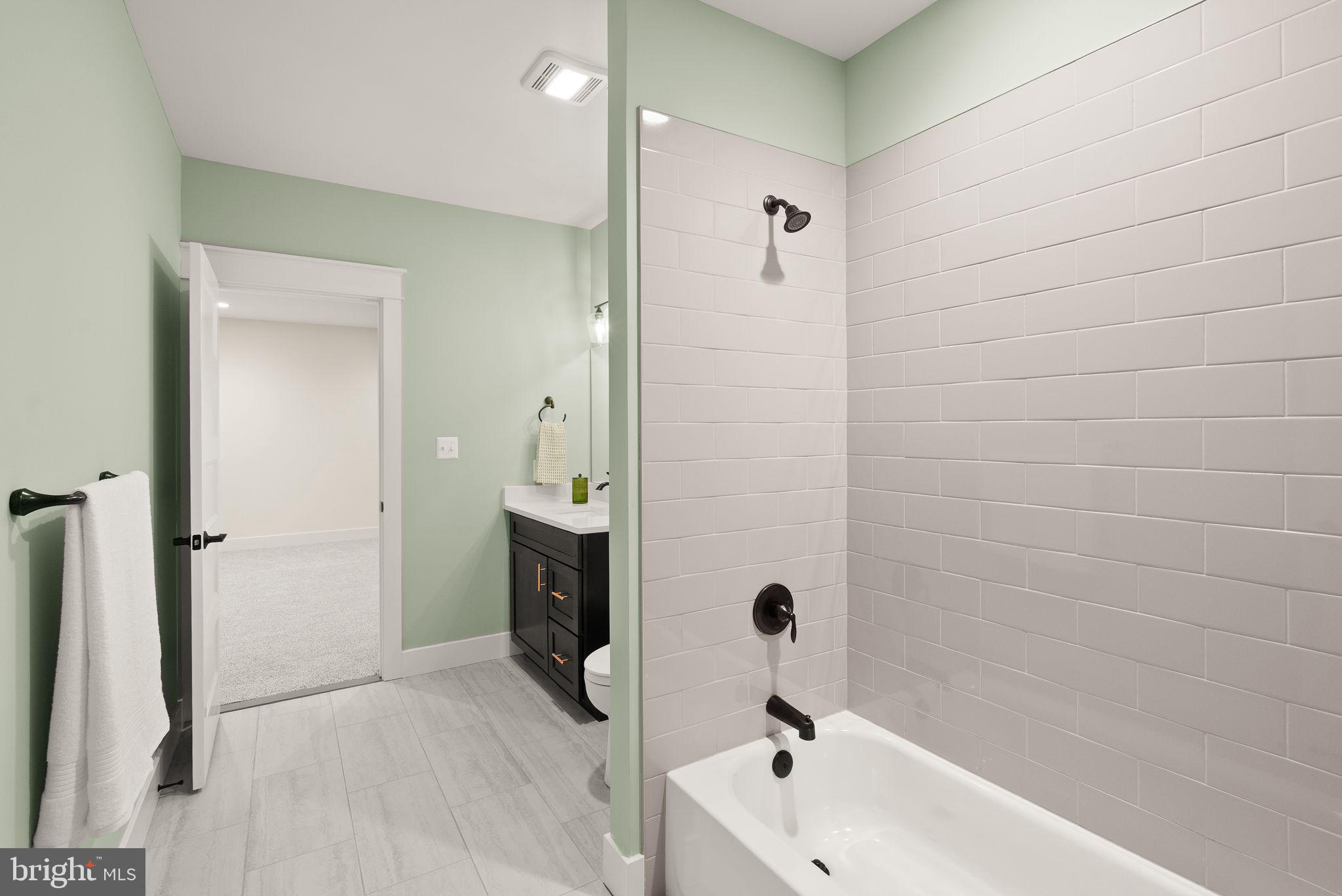 POPLAR HILL - Residential