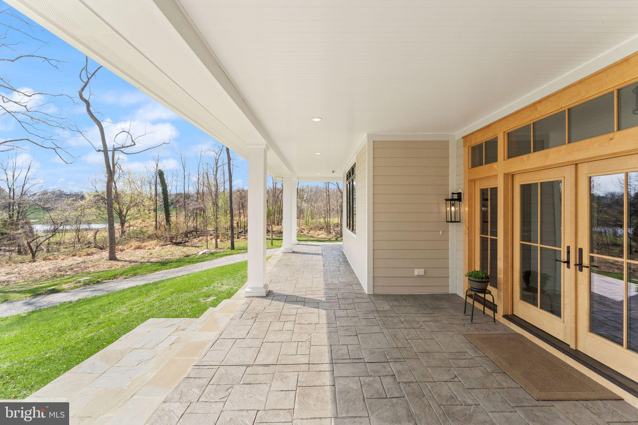 POPLAR HILL - Residential