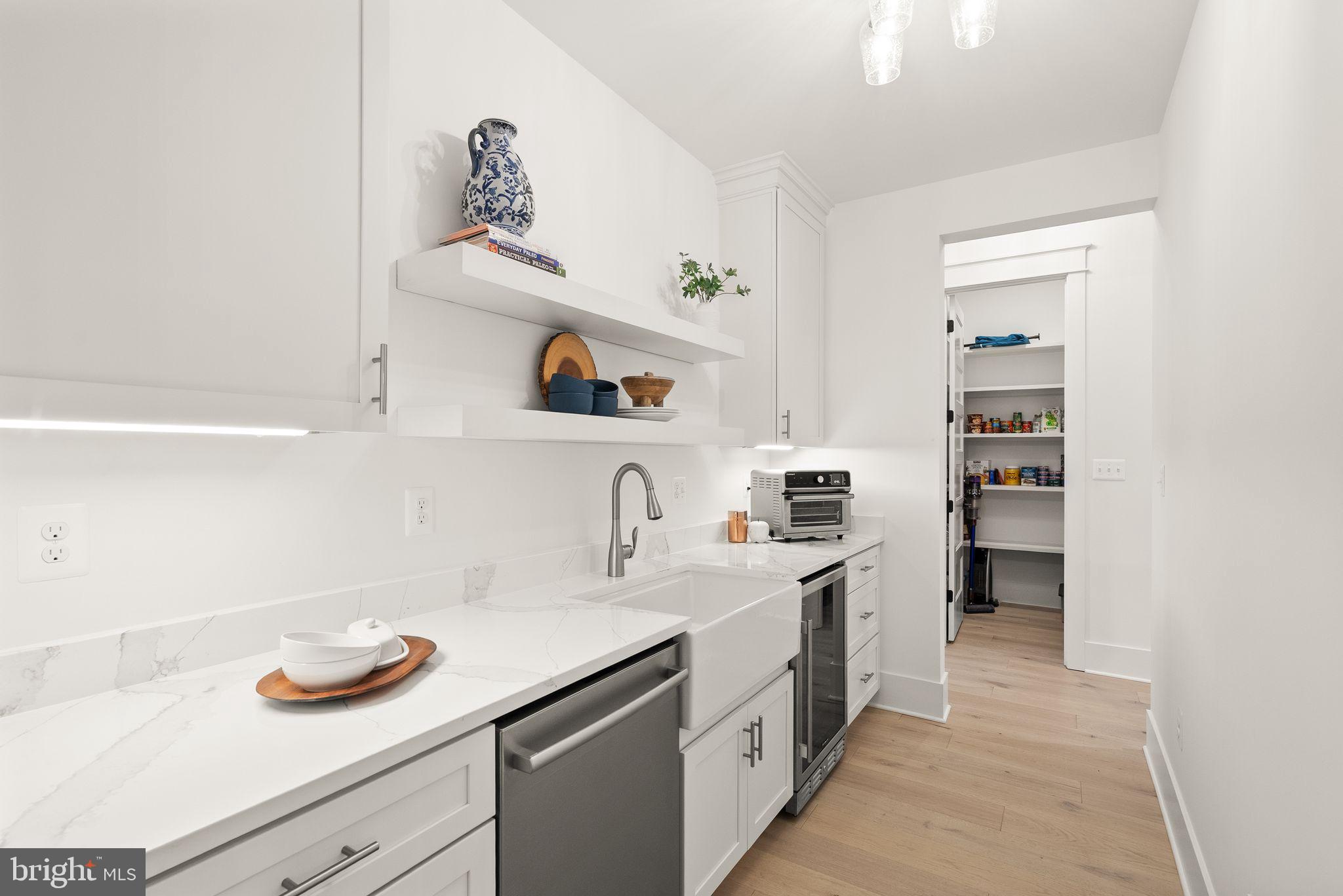 POPLAR HILL - Residential