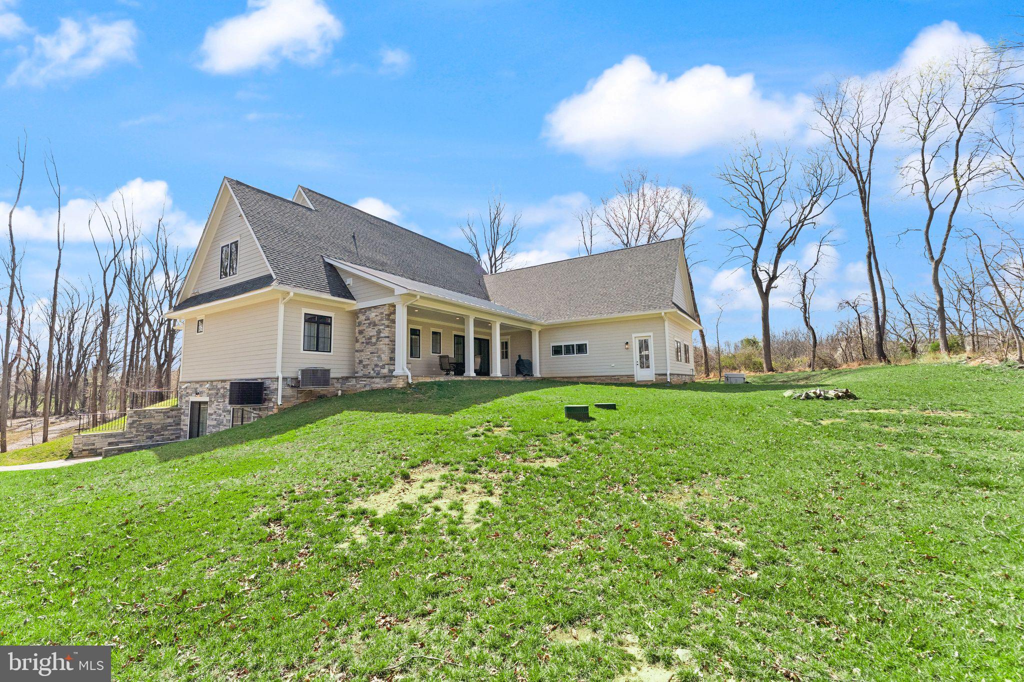 POPLAR HILL - Residential