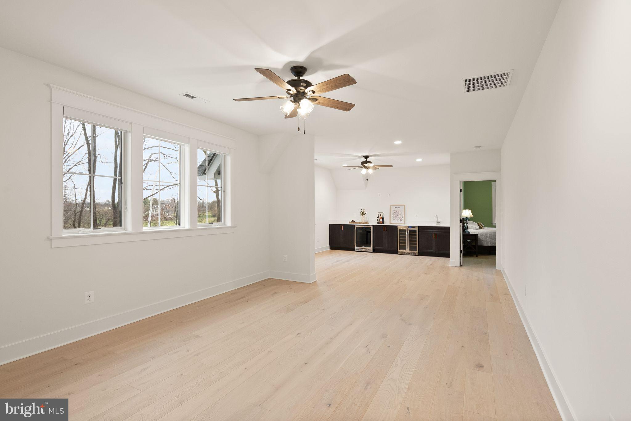 POPLAR HILL - Residential