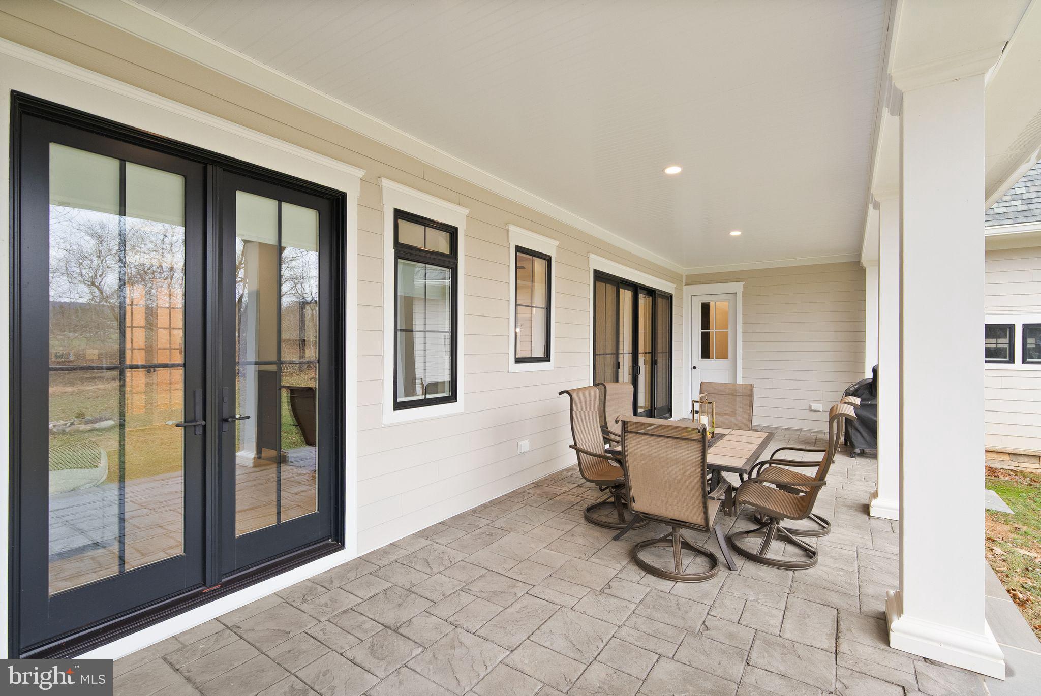 POPLAR HILL - Residential