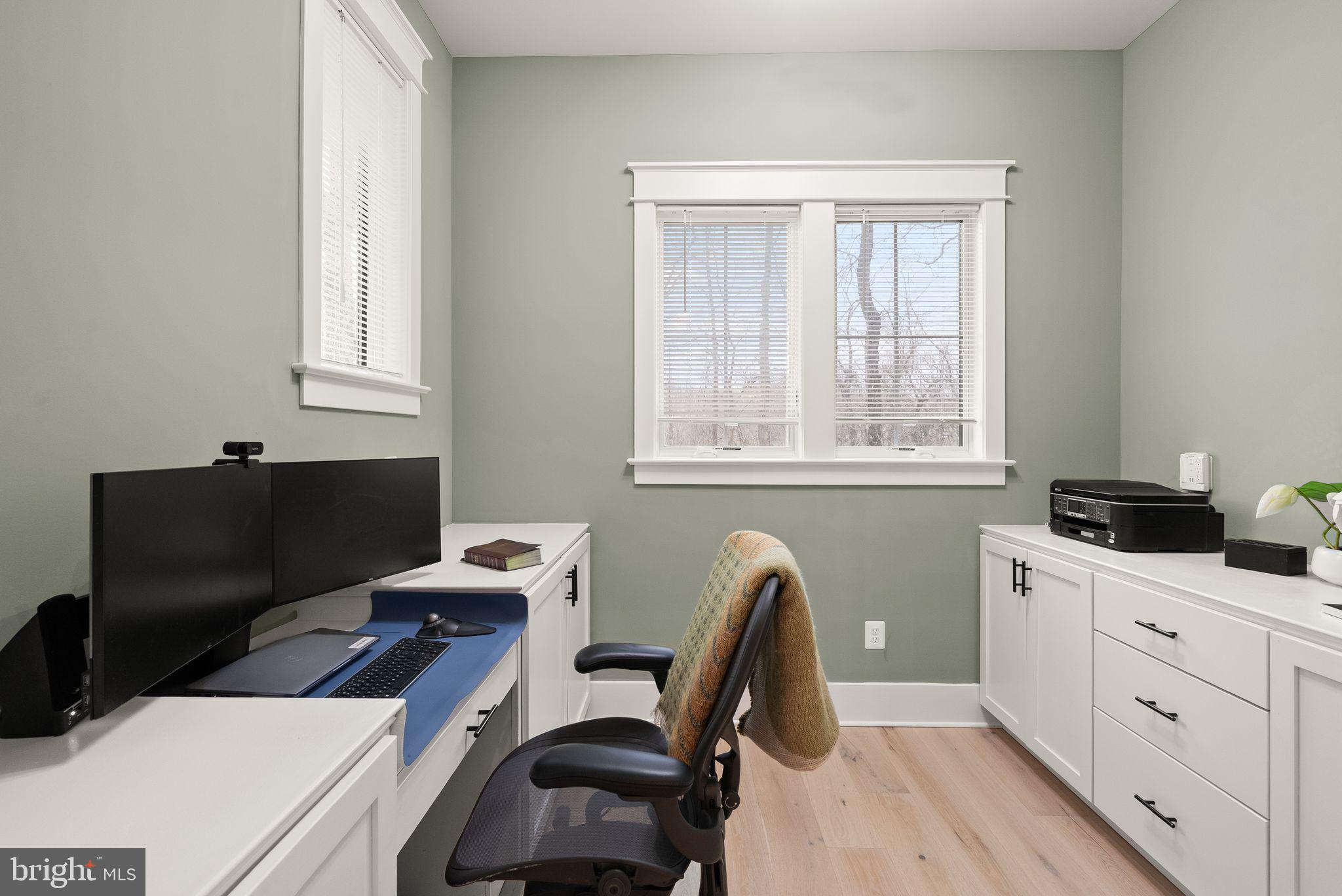 POPLAR HILL - Residential