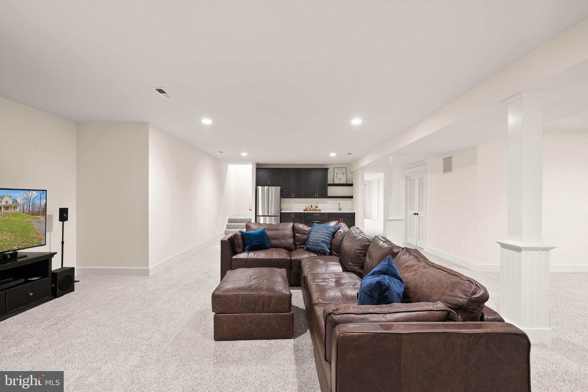 POPLAR HILL - Residential