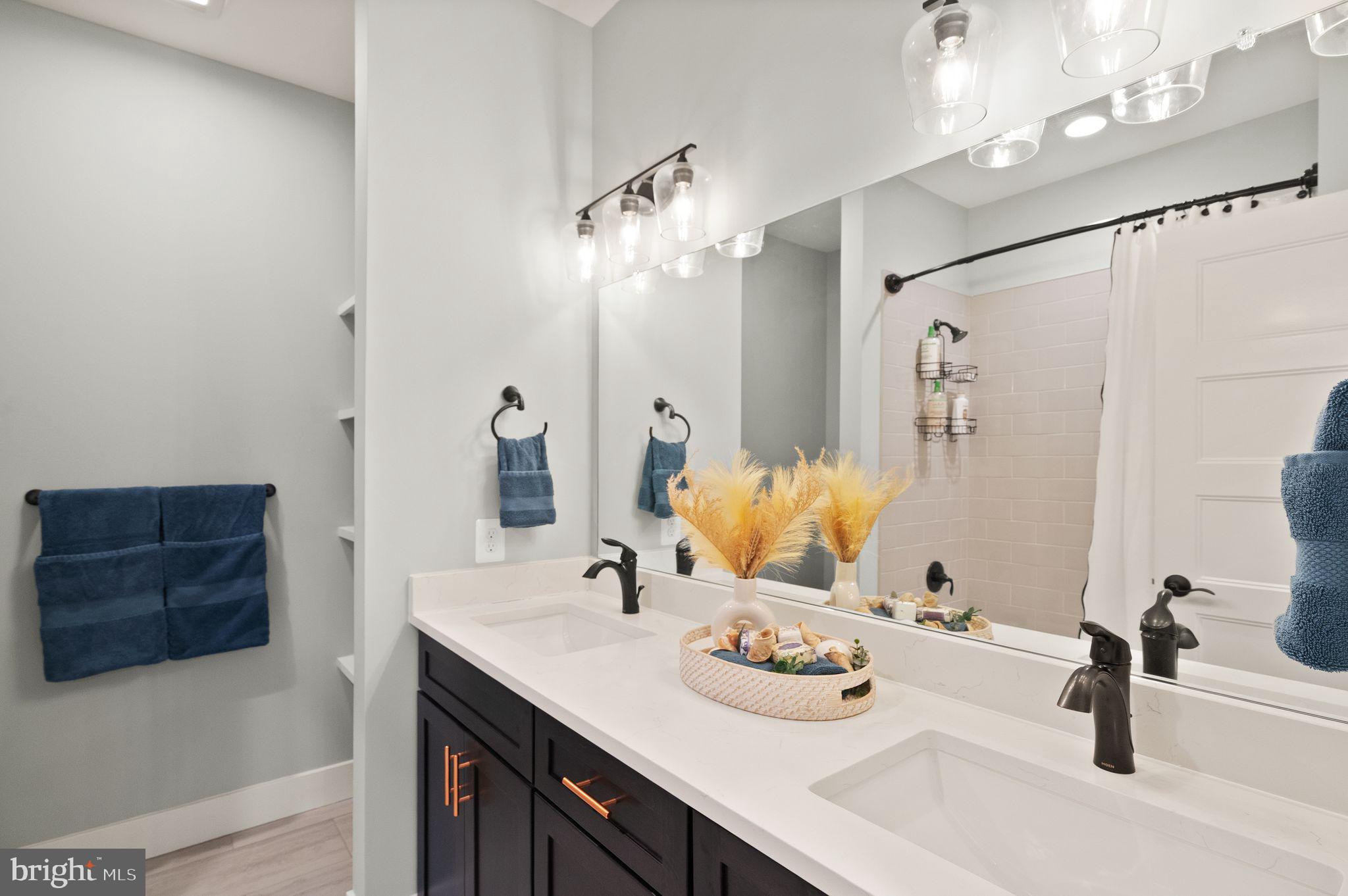 POPLAR HILL - Residential