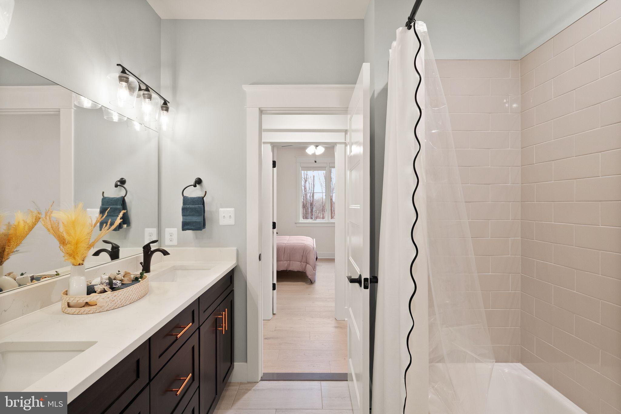 POPLAR HILL - Residential