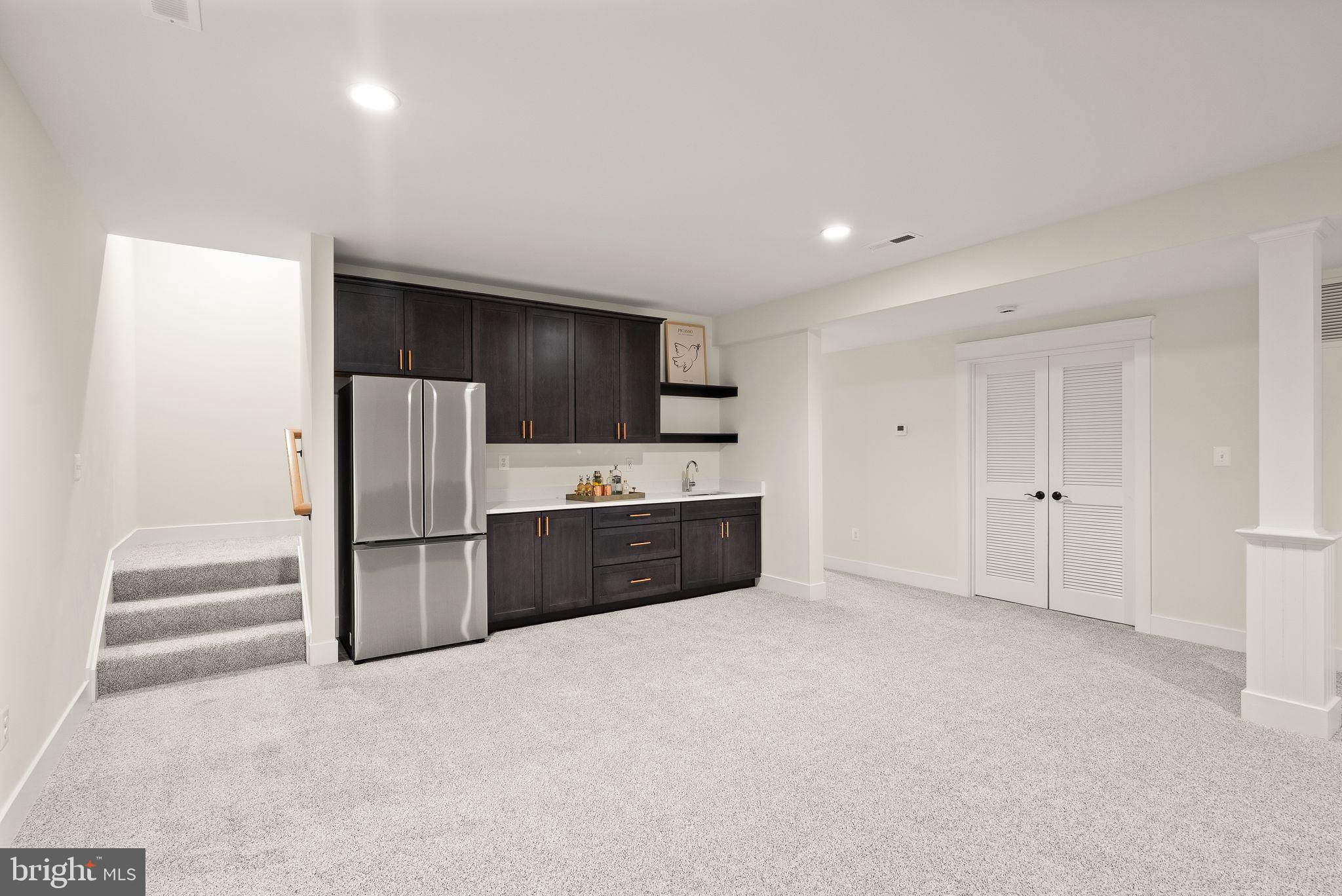 POPLAR HILL - Residential