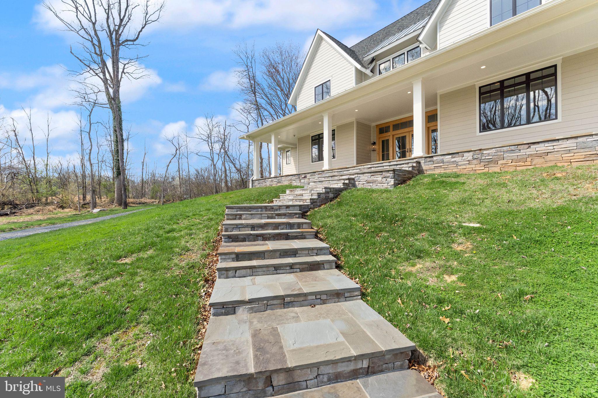 POPLAR HILL - Residential