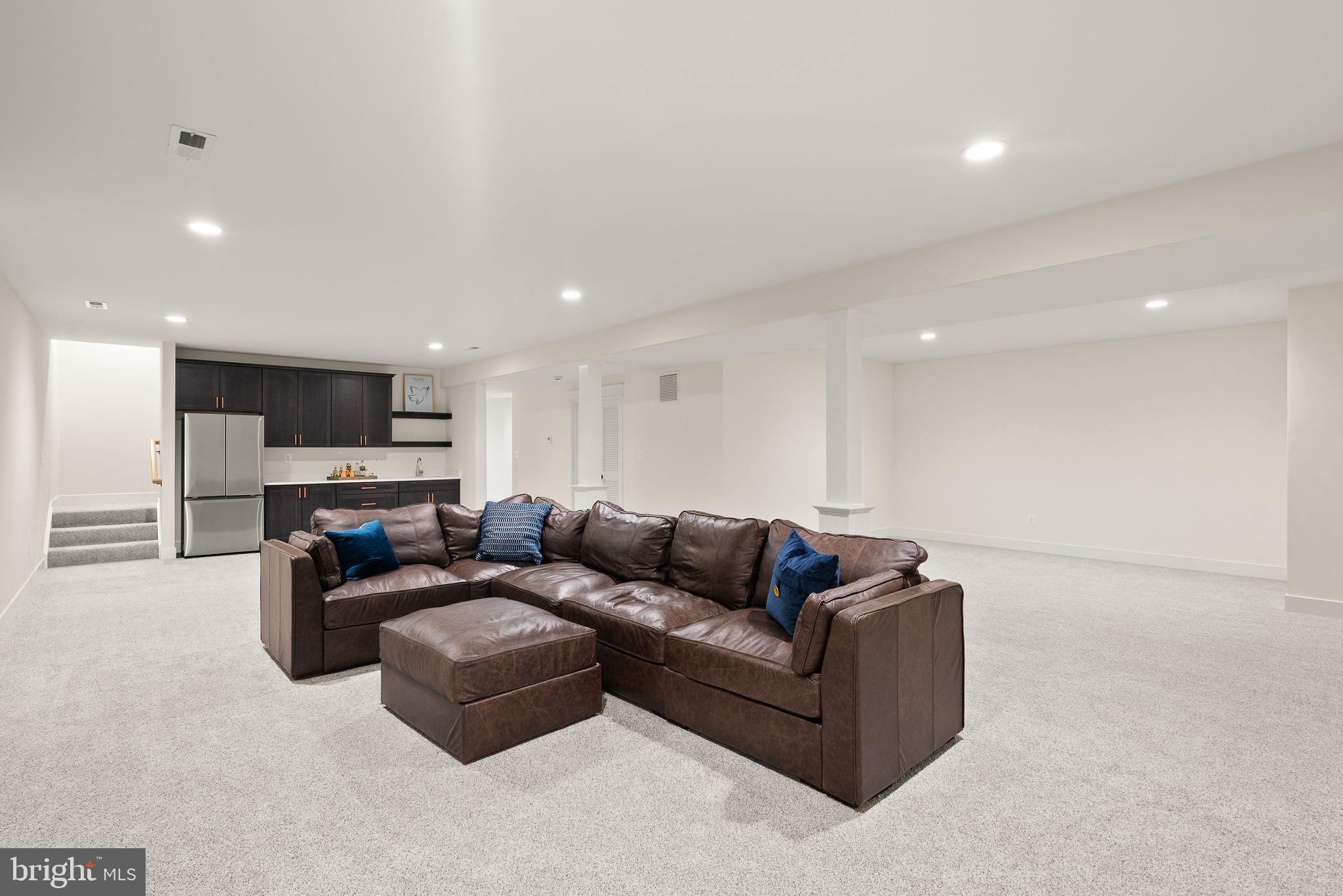 POPLAR HILL - Residential