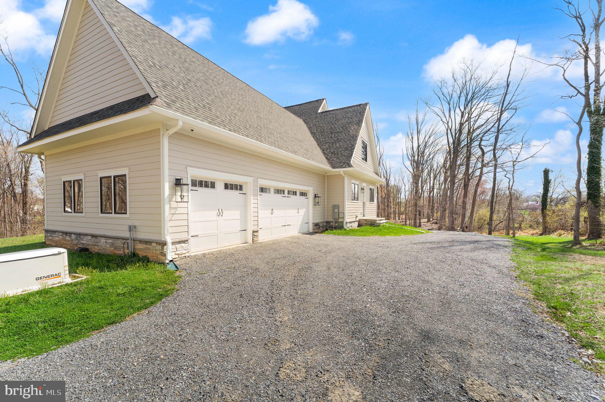 POPLAR HILL - Residential