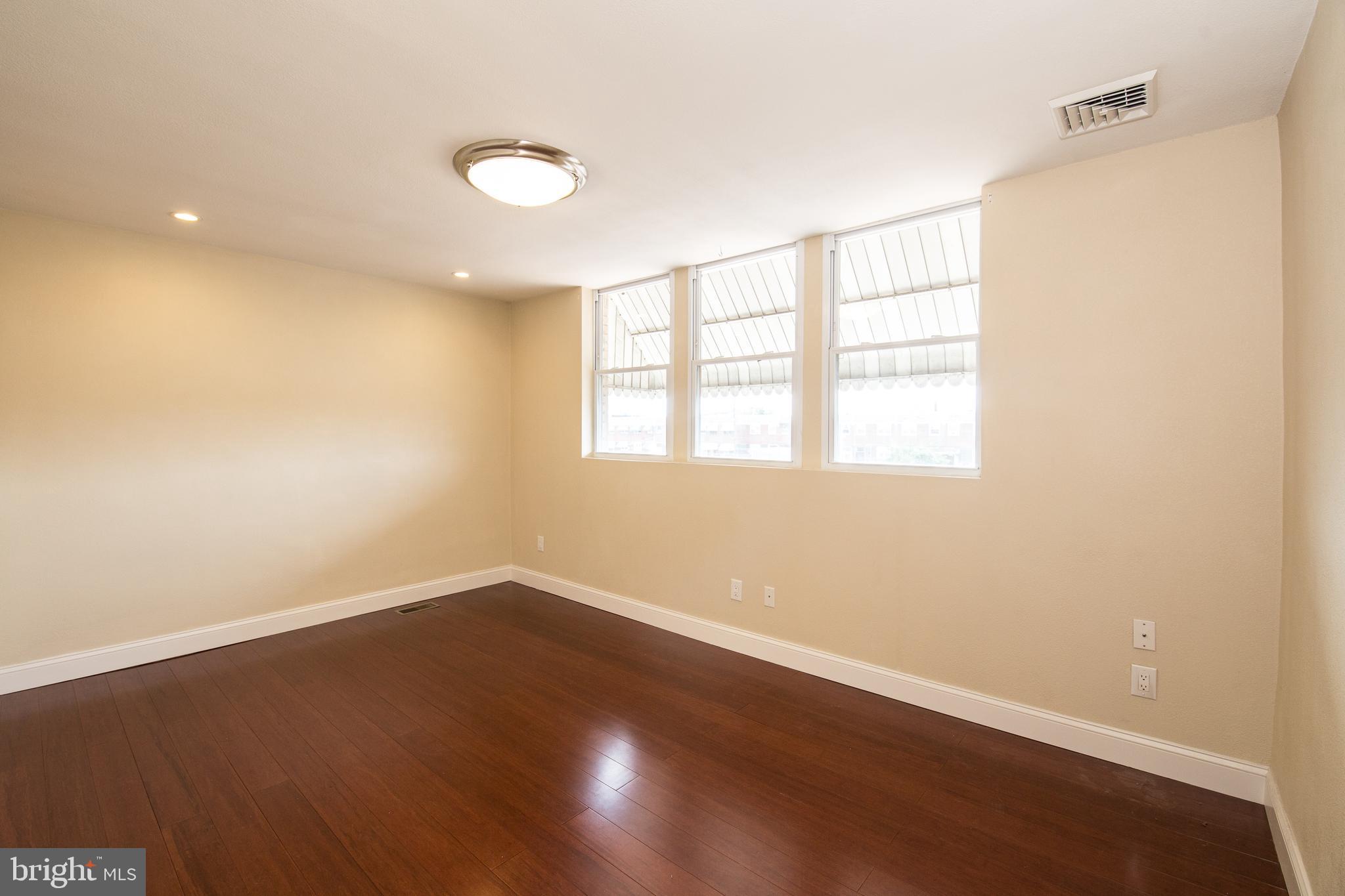 SOUTHBROOK PARK - Residential