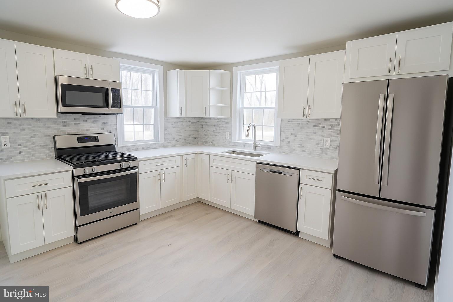 MILMONT PARK - Residential