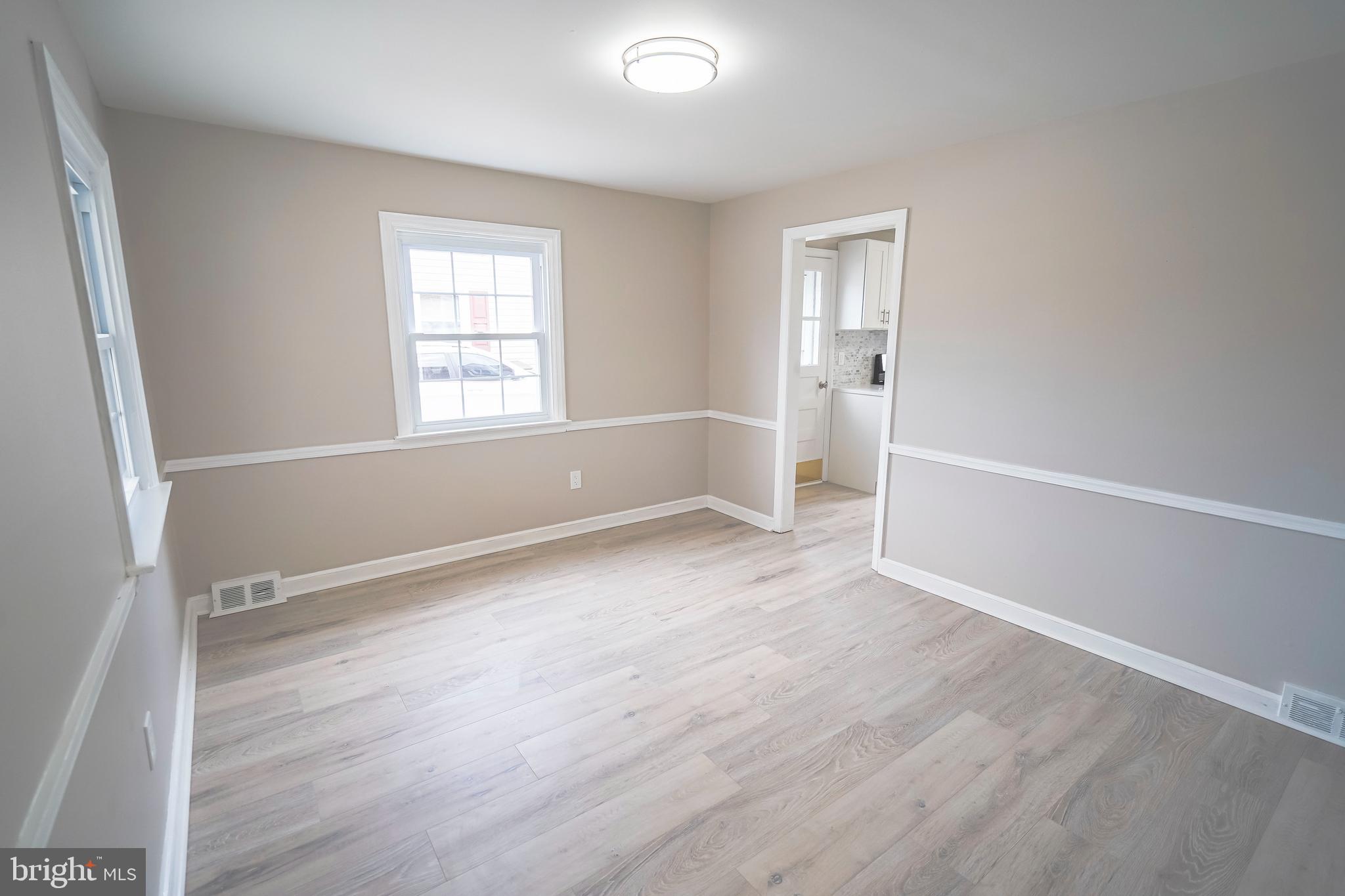 MILMONT PARK - Residential