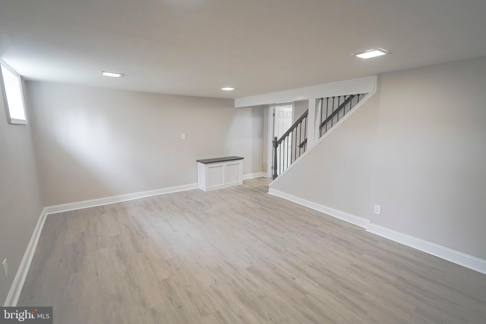 MILMONT PARK - Residential