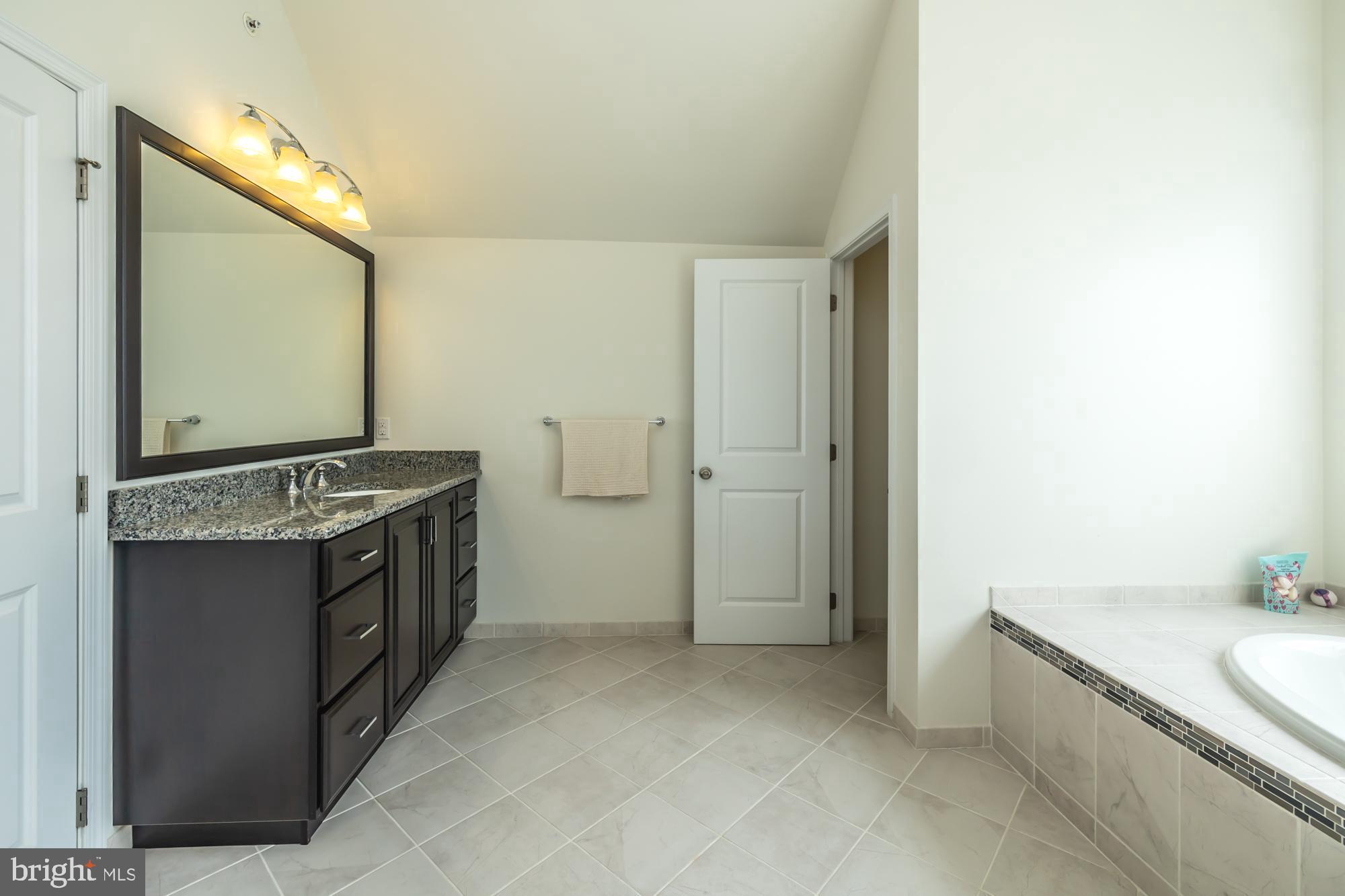 WARRINGTON GLEN - Residential