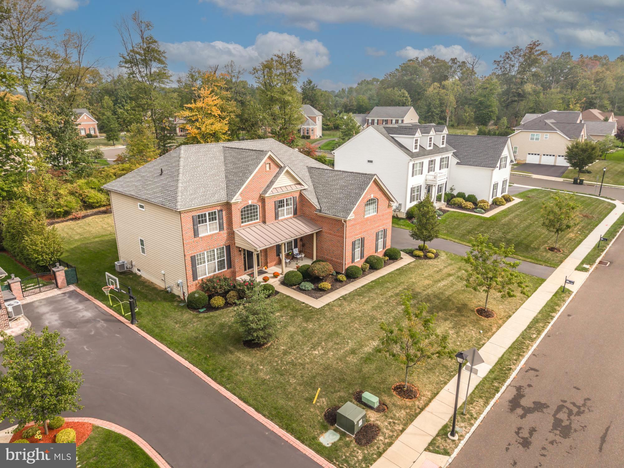 623 ADDISON WAY