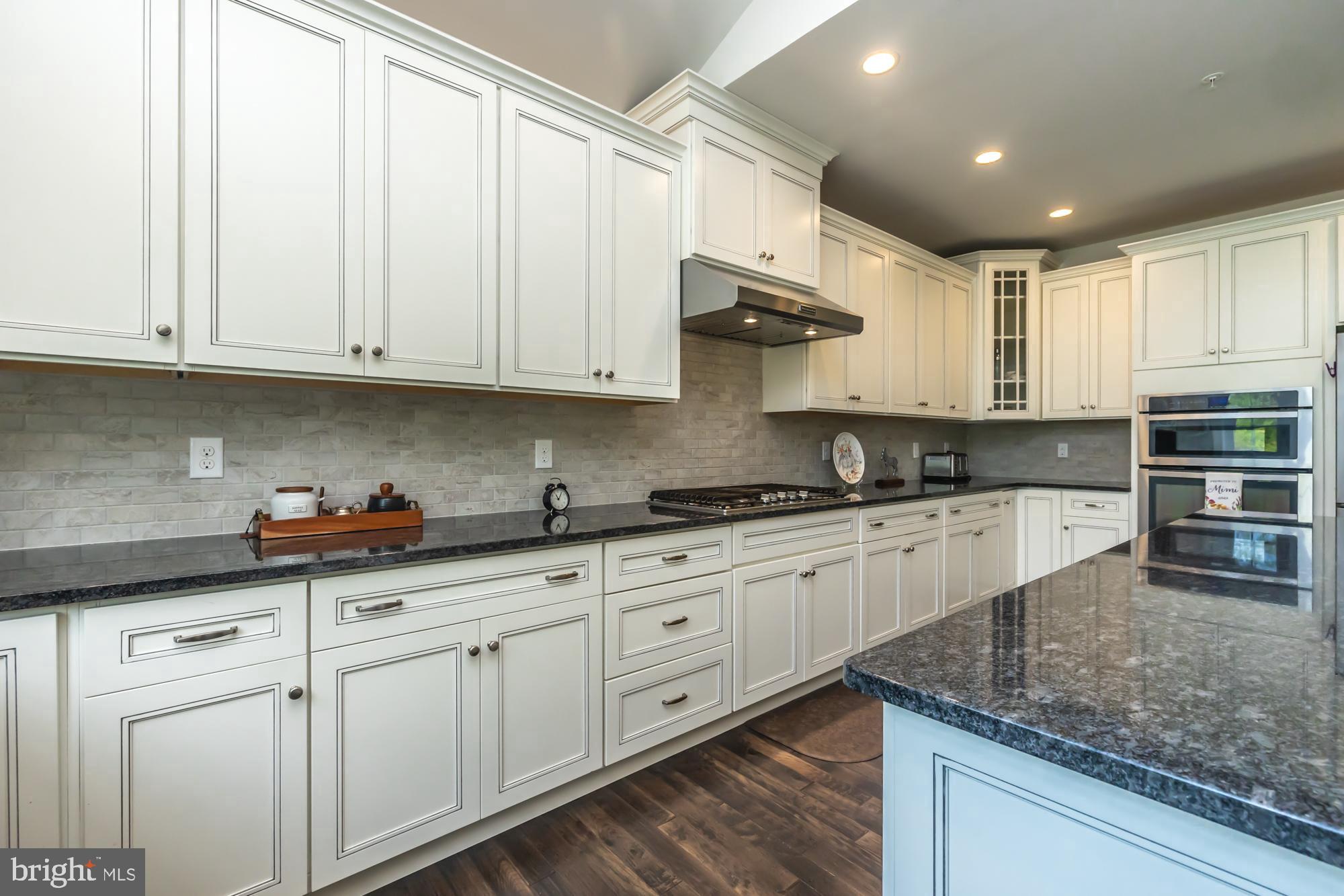 WARRINGTON GLEN - Residential