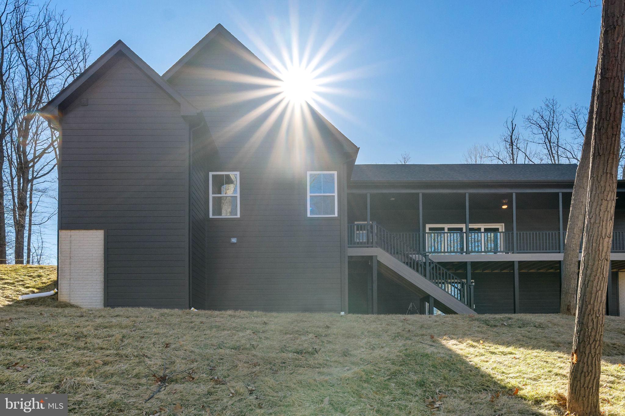 MISSION RIDGE - Residential