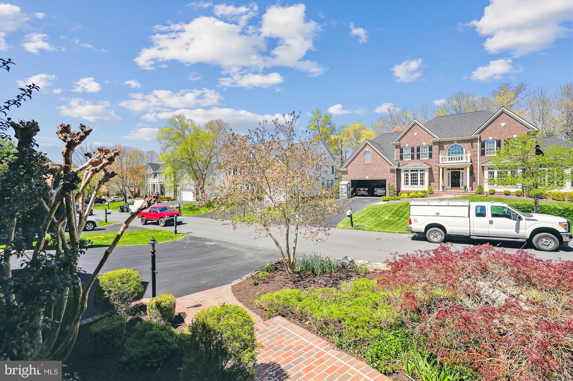 RIVER CREEK - Residential