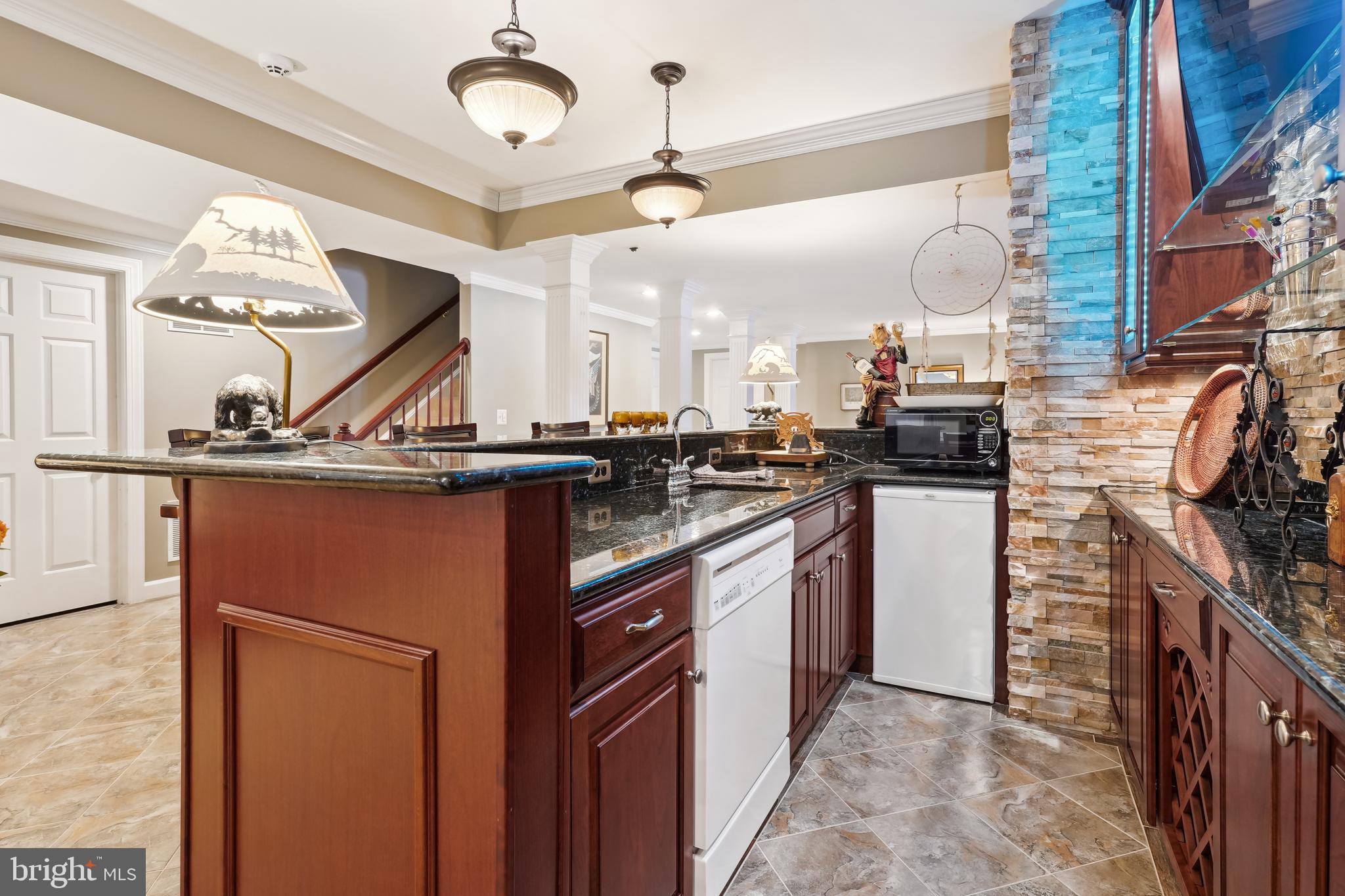 RIVER CREEK - Residential