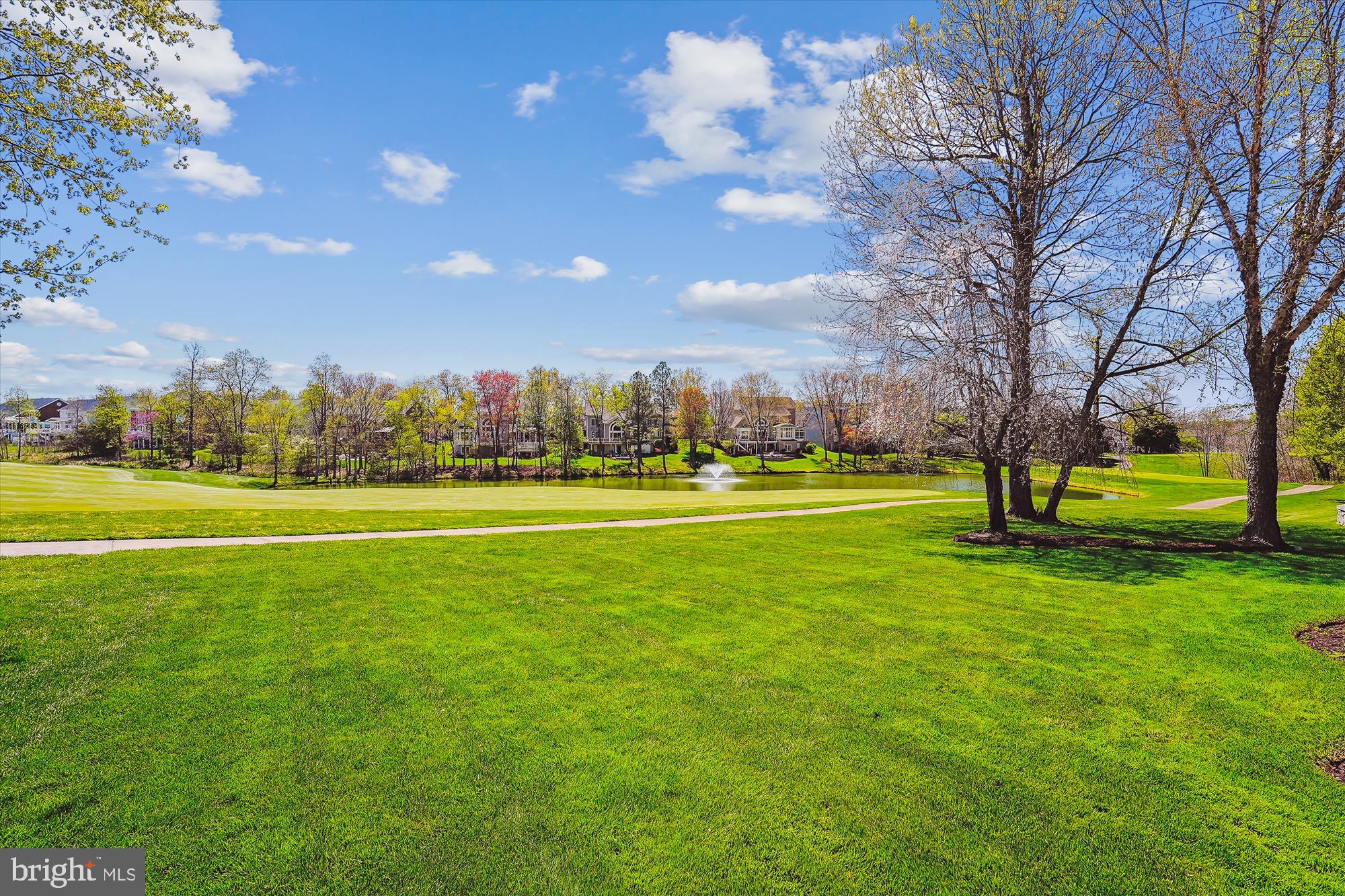 RIVER CREEK - Residential