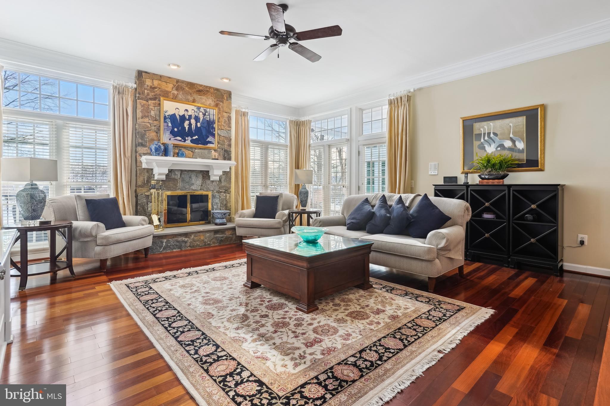 RIVER CREEK - Residential