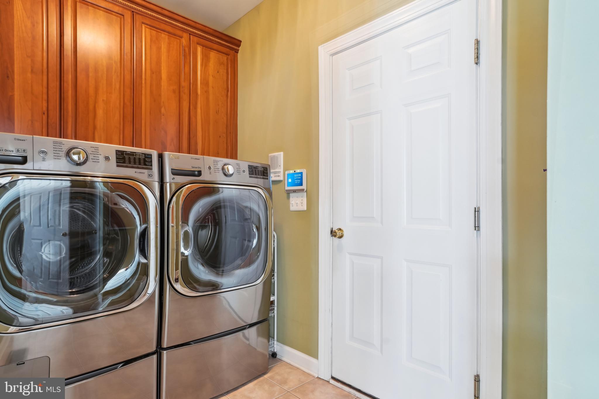 RIVER CREEK - Residential