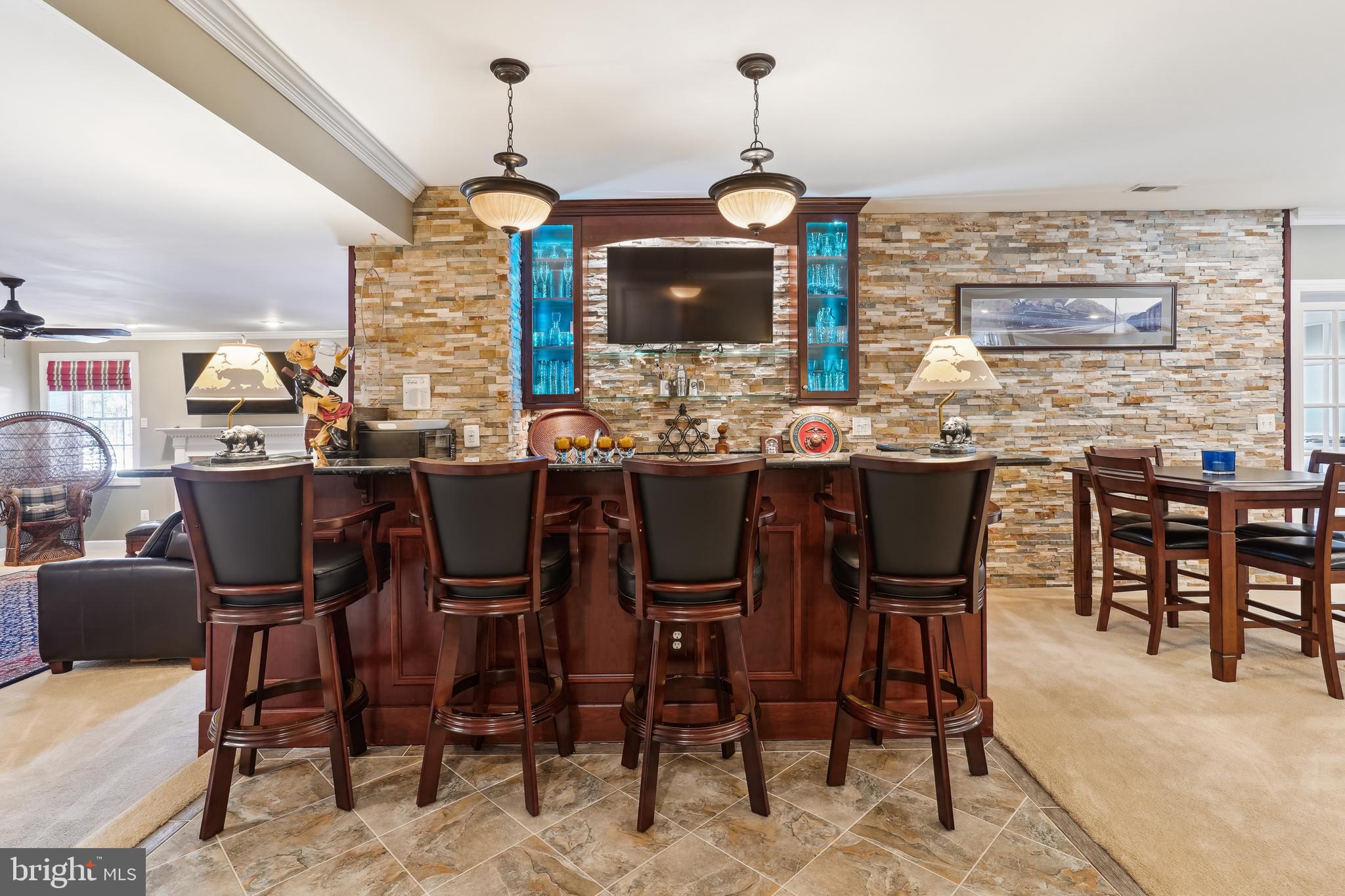 RIVER CREEK - Residential