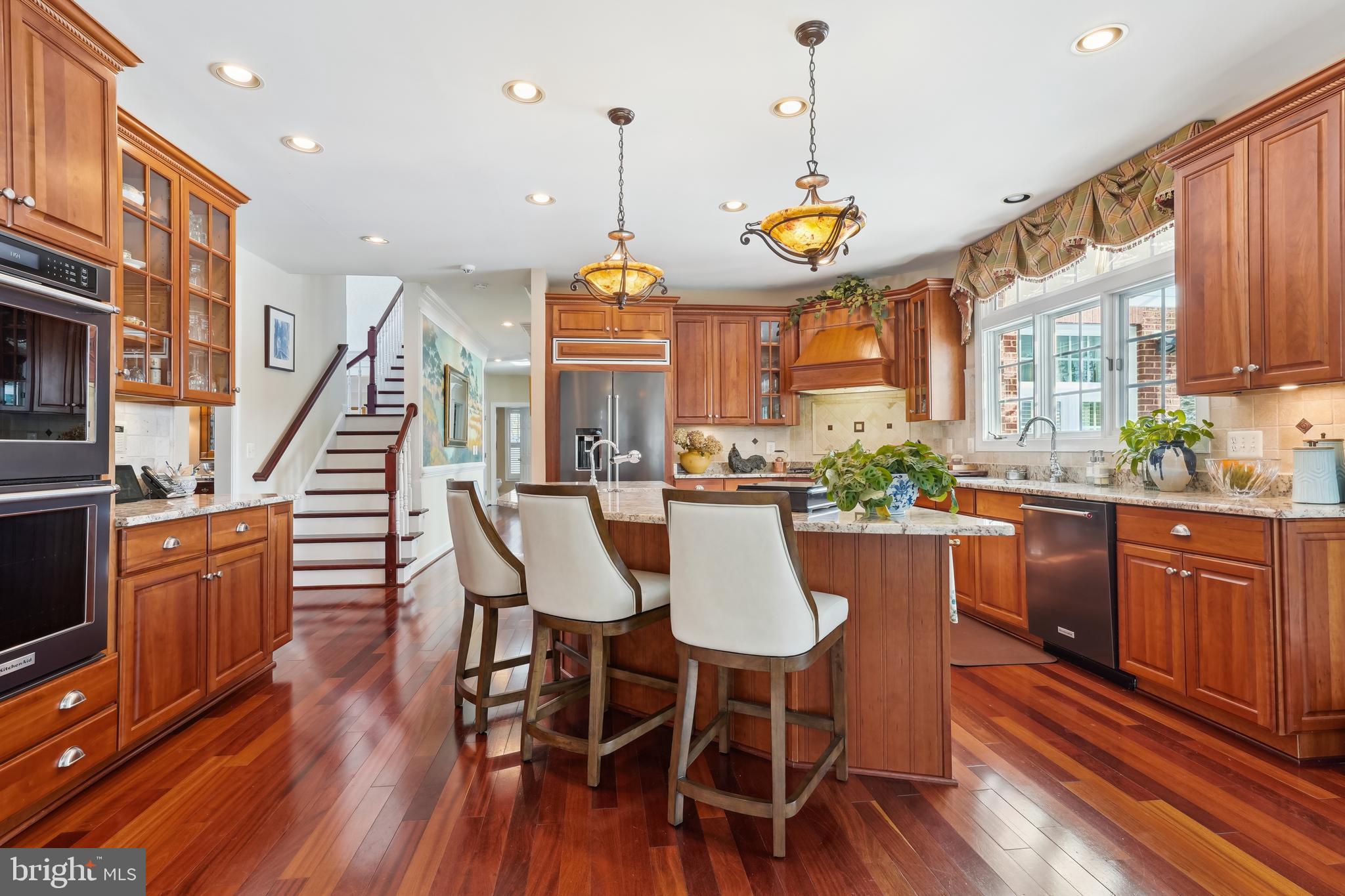 RIVER CREEK - Residential