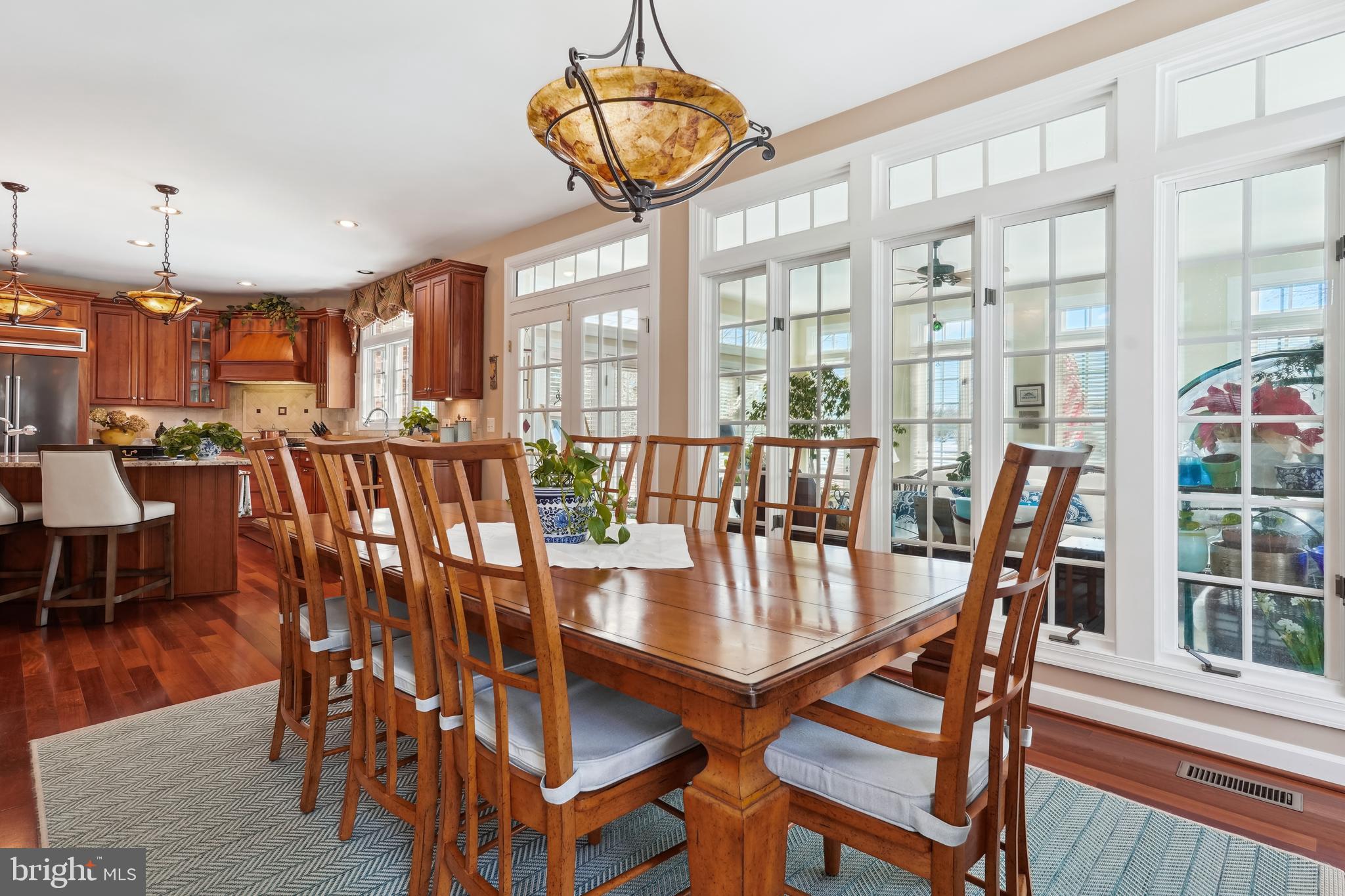 RIVER CREEK - Residential