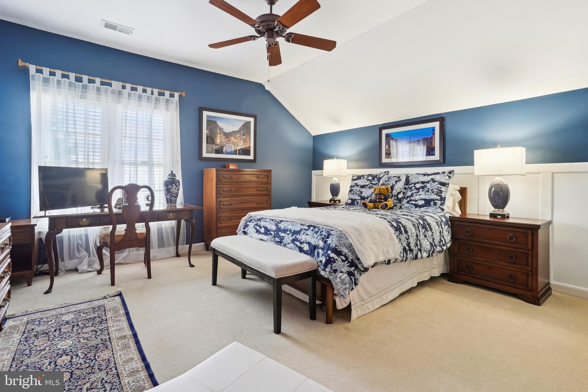 RIVER CREEK - Residential