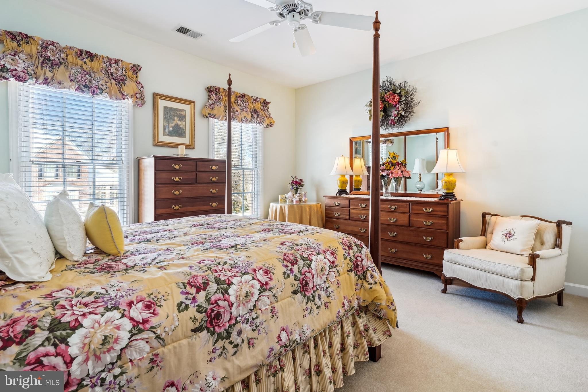 RIVER CREEK - Residential