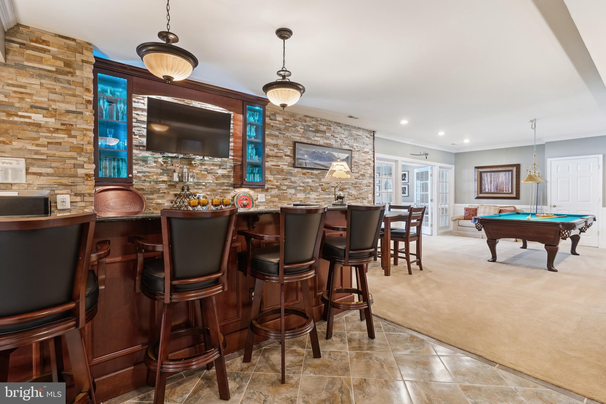 RIVER CREEK - Residential