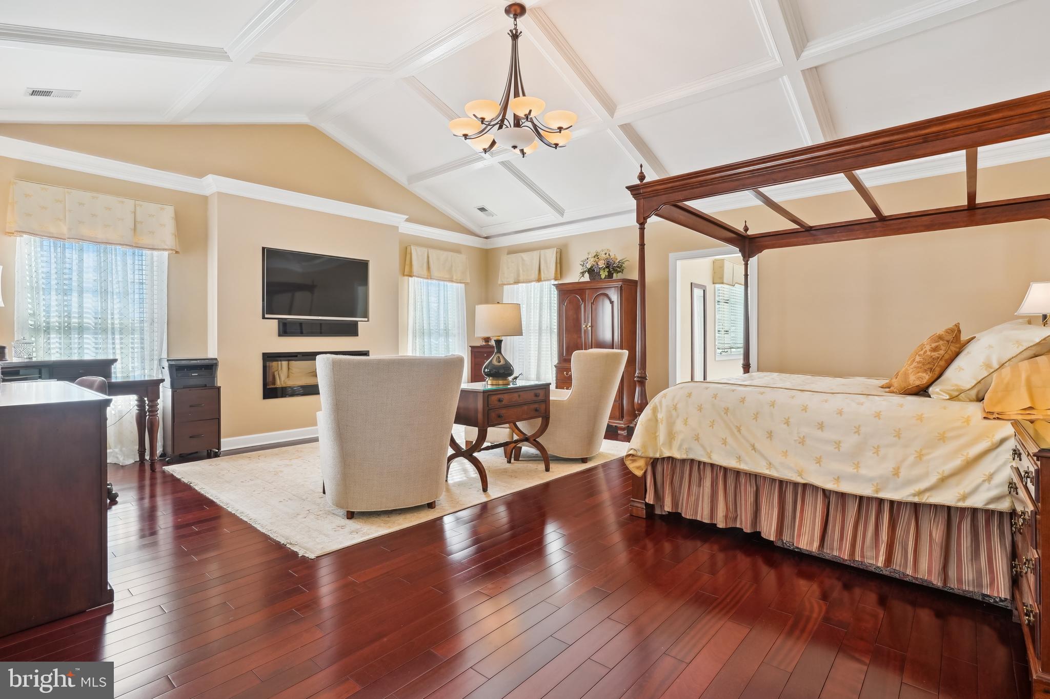 RIVER CREEK - Residential