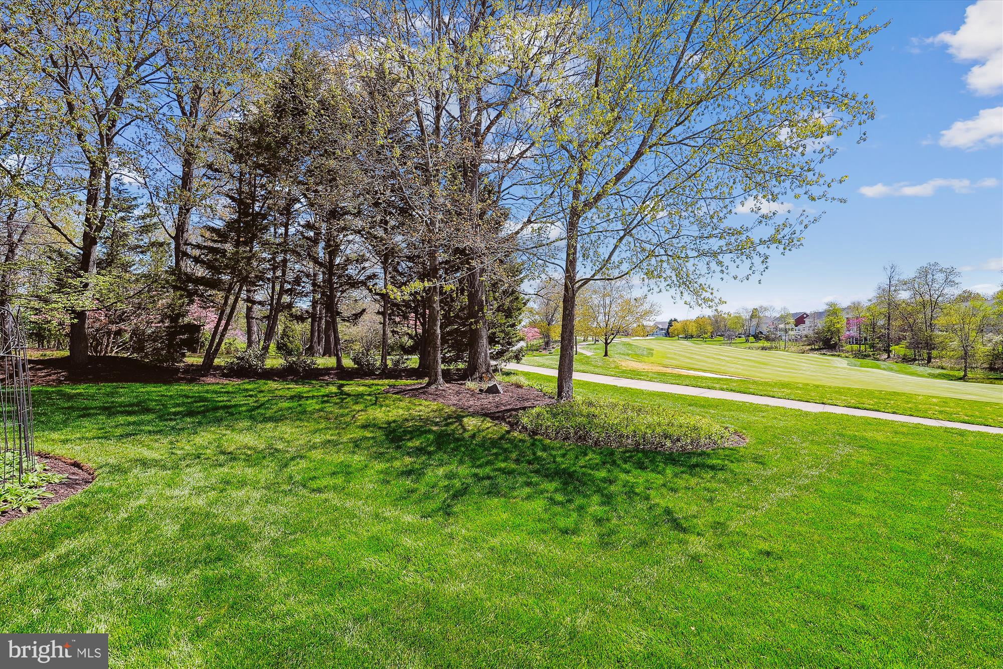 RIVER CREEK - Residential