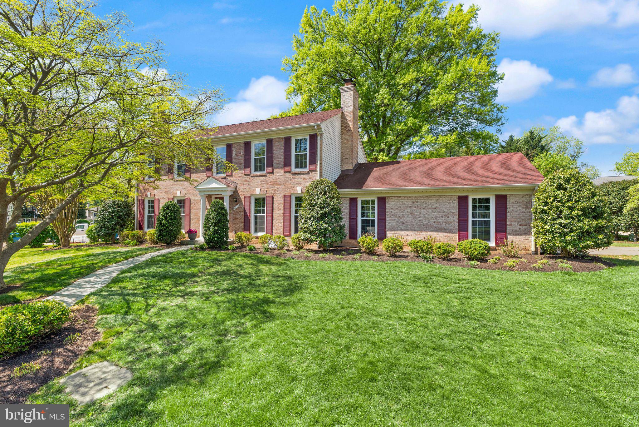 1230 STONEHAM COURT