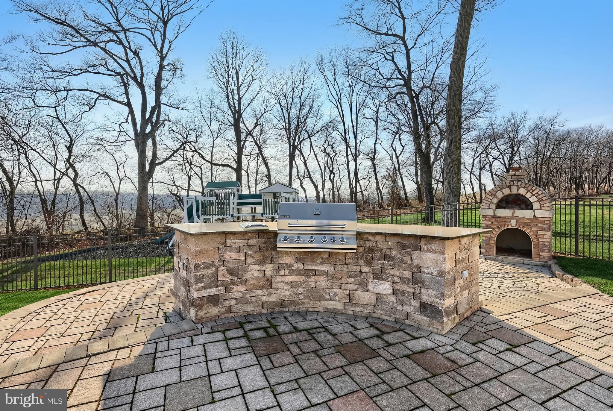 NORTH CODORUS TWP - Residential