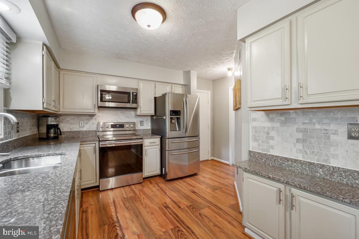 JACKSON MANOR - Residential