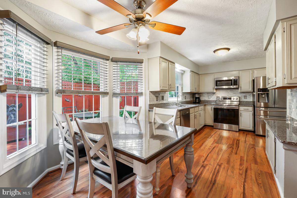 JACKSON MANOR - Residential