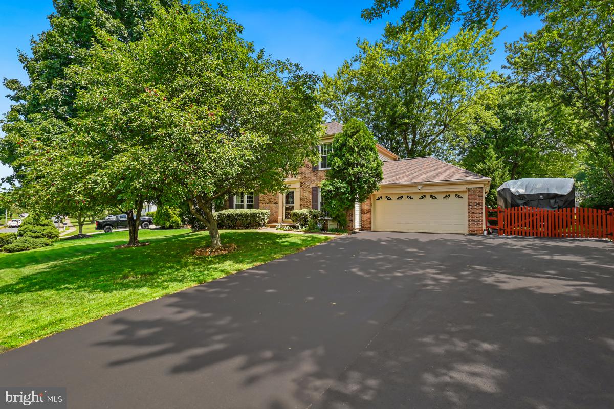 JACKSON MANOR - Residential