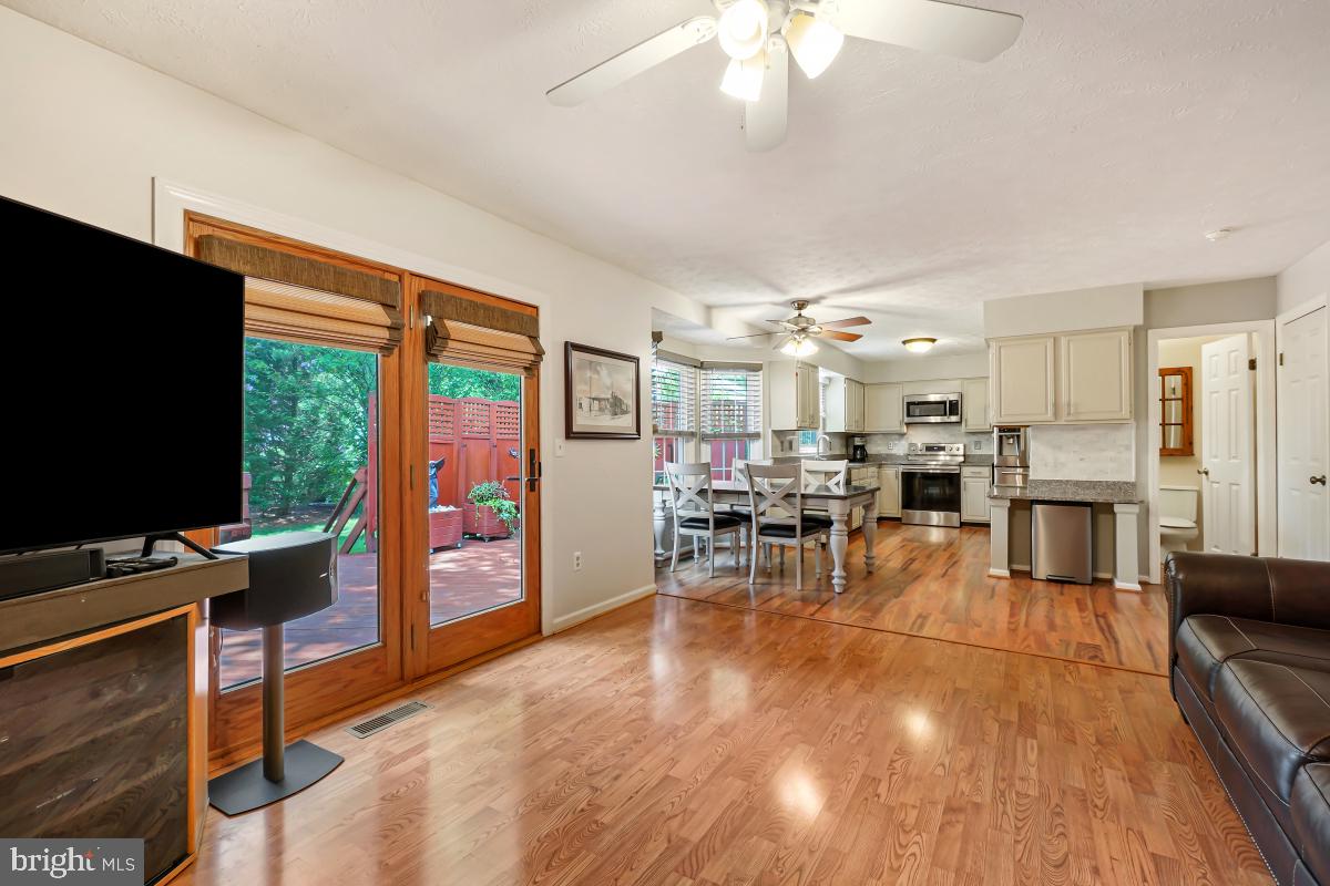 JACKSON MANOR - Residential