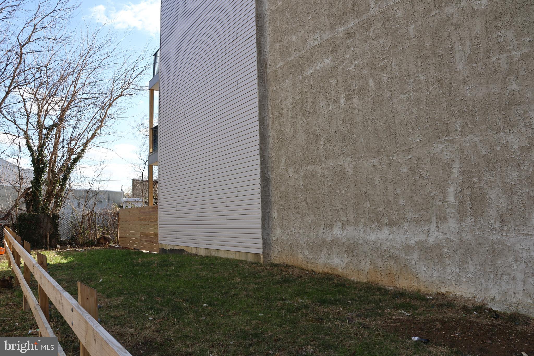 NORRIS SQUARE - Residential Income