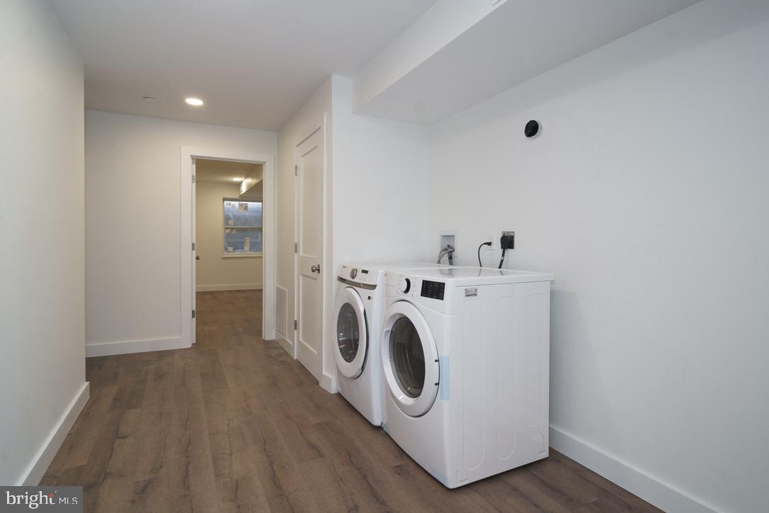 NORRIS SQUARE - Residential Income