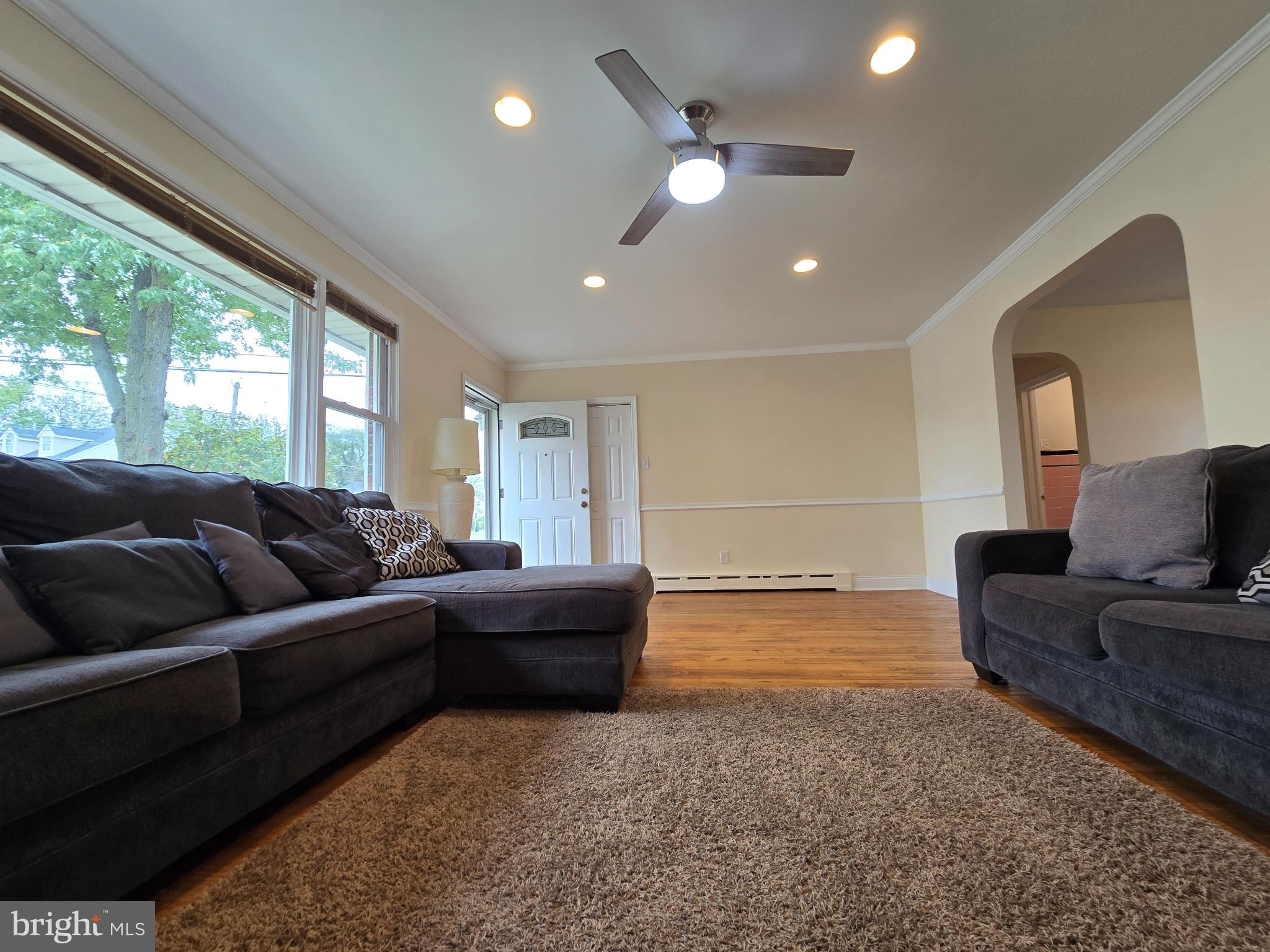 5915 LEXINGTON AVENUE