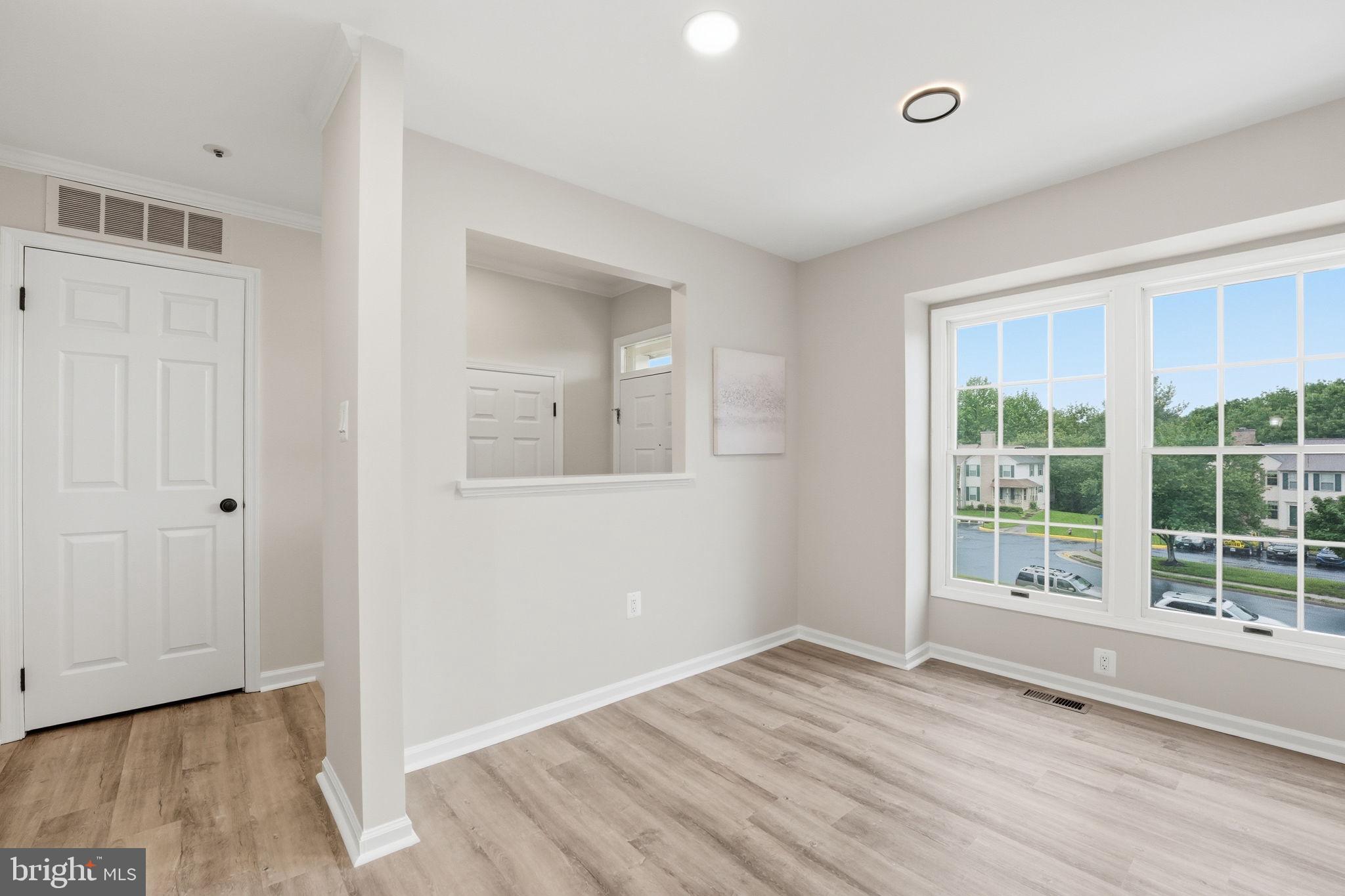 CROFTON COMMONS - Residential
