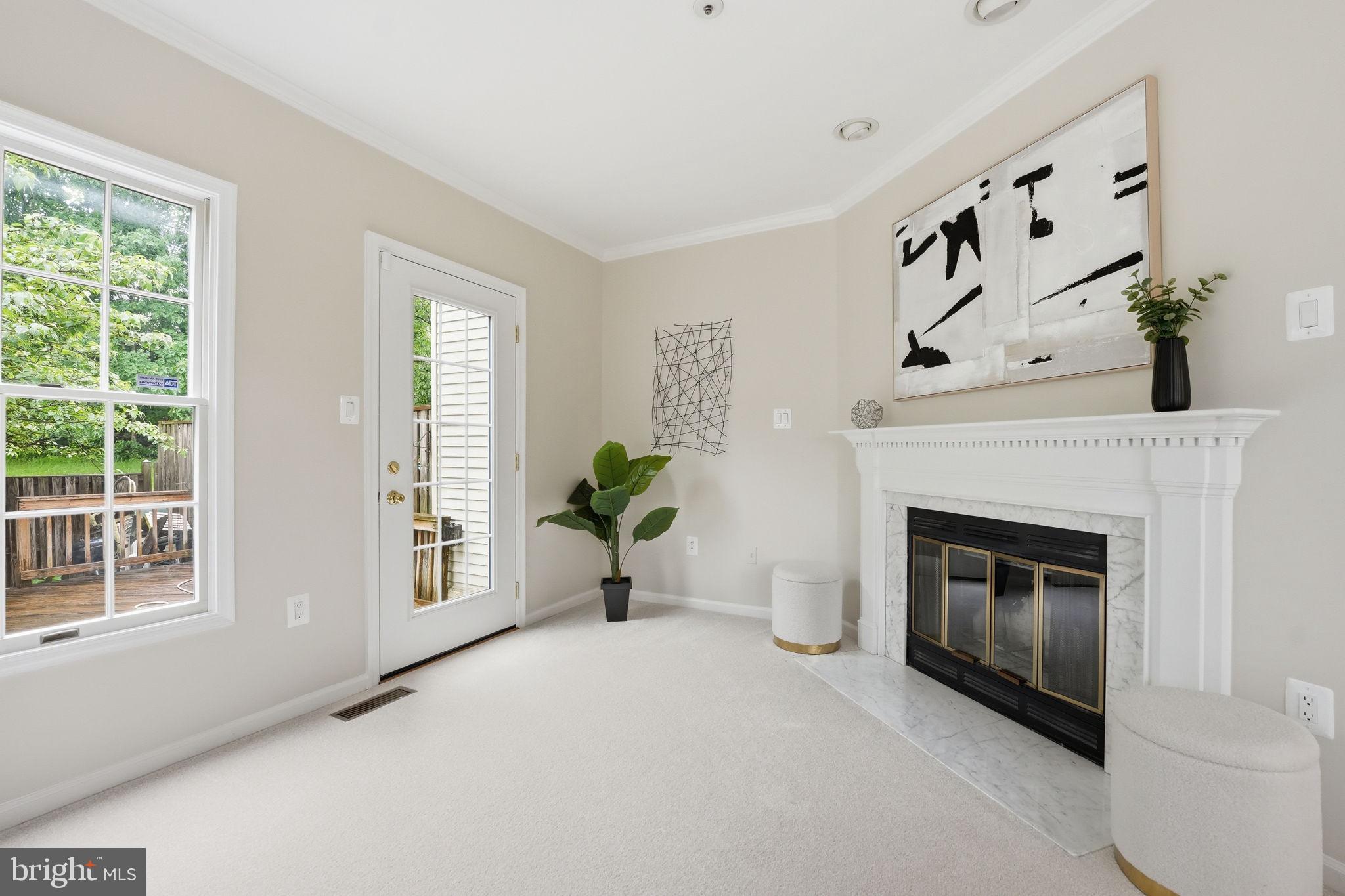 CROFTON COMMONS - Residential